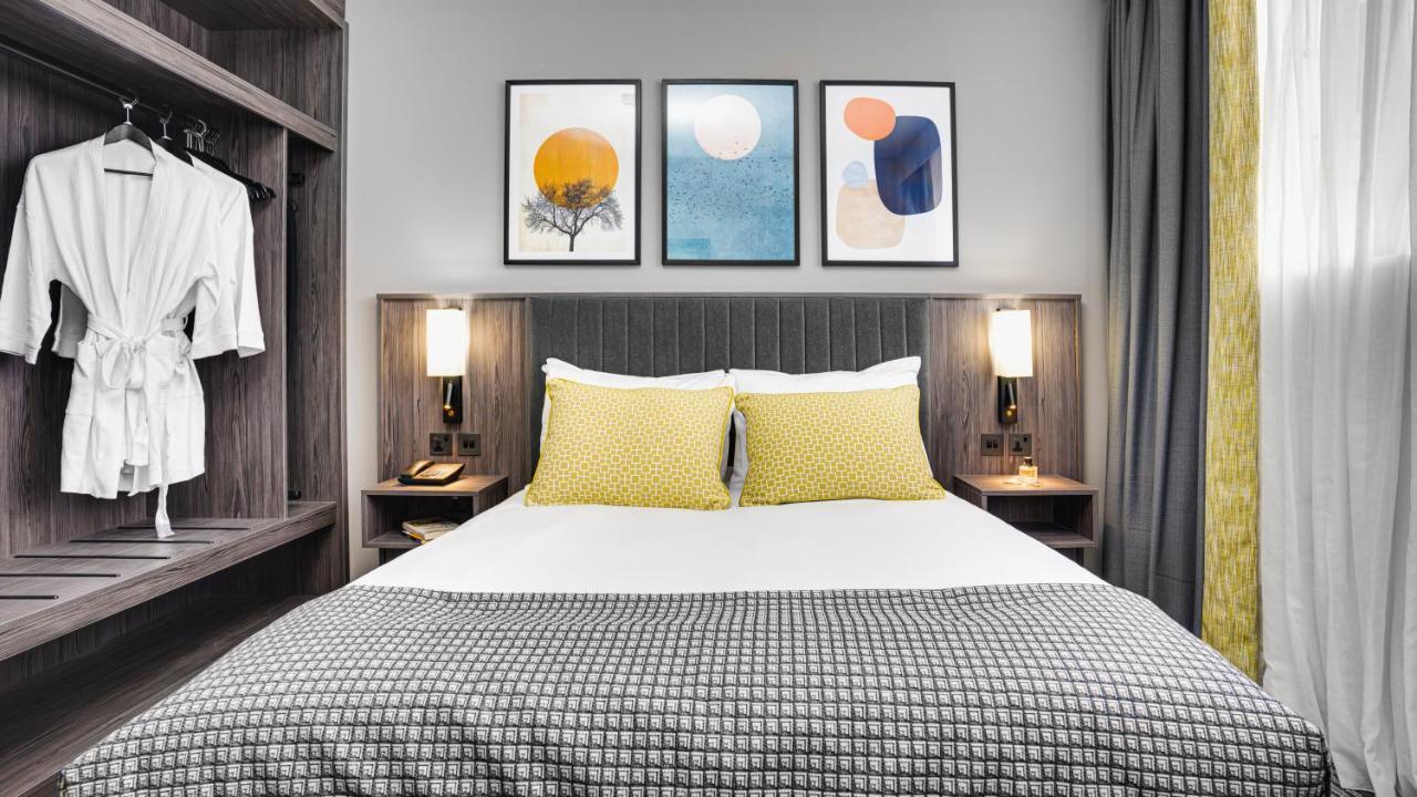 พลาซา โฮเต็ล ทาลา Hotel ทาลเลอ ภายนอก รูปภาพ