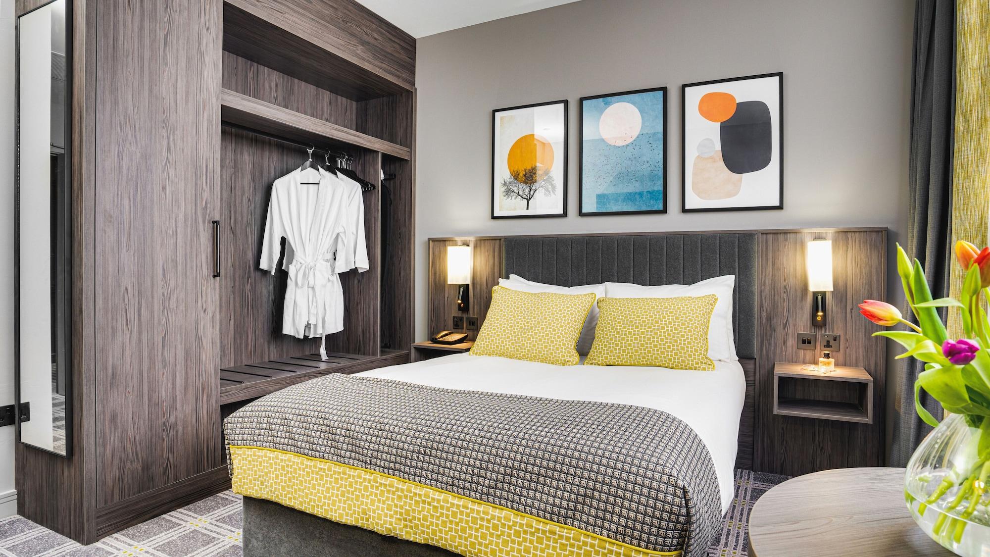พลาซา โฮเต็ล ทาลา Hotel ทาลเลอ ภายนอก รูปภาพ